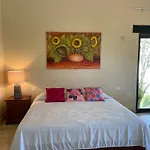 Villa mala escondida
